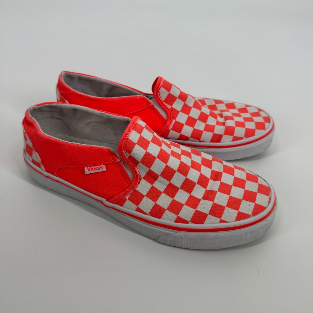 Vans Asher Checkerboard Slip-On shoes in the Fiery Coral Womens 9
